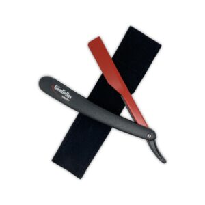 The Goodfellas' smile straight razor Inferno with velvet case